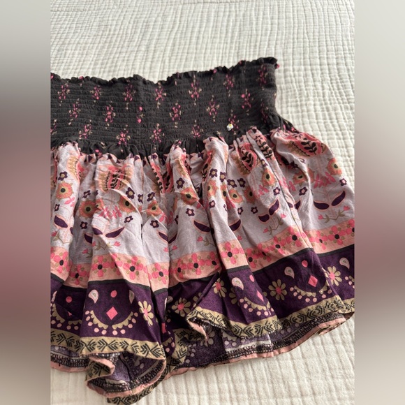 Natural Life Gray, Burgundy, Pink Smocked Shorts - Size L/XL - Picture 2 of 6